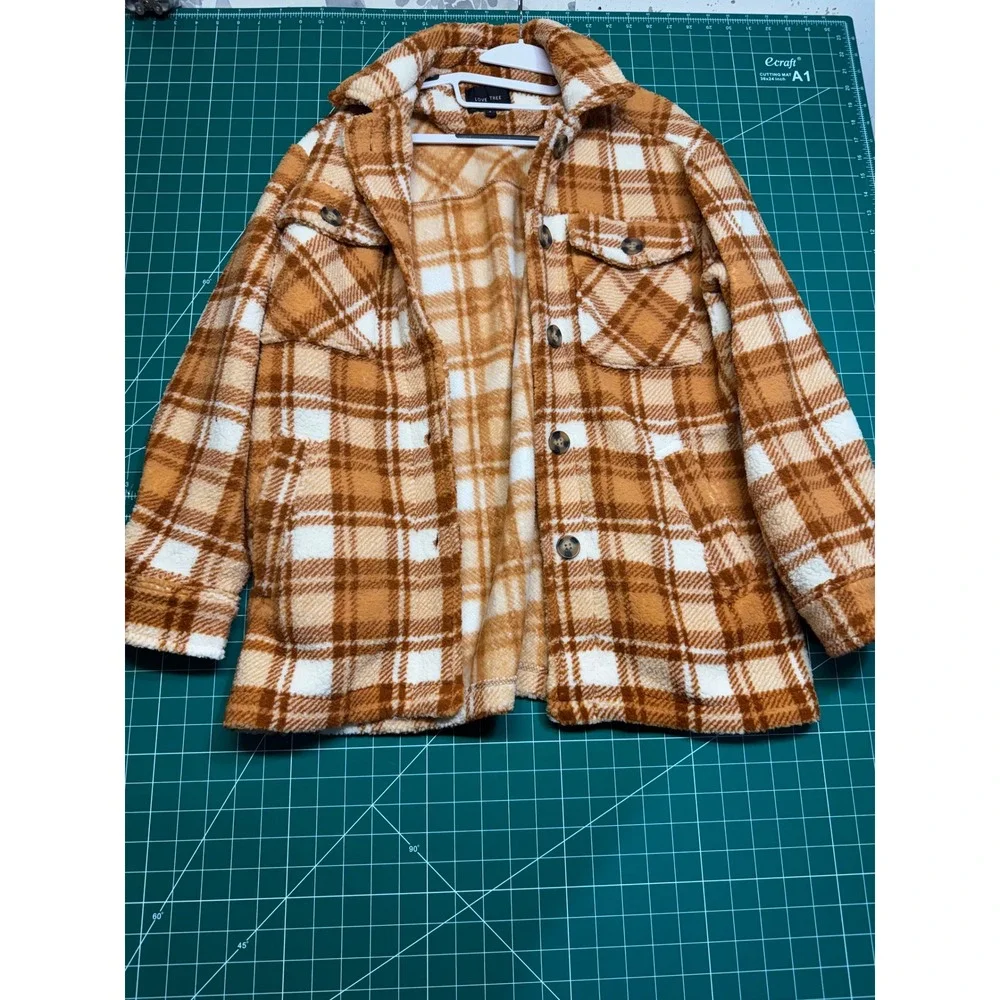 Love Tree Womens Plaid Faux Fur Shacket Orange White Button Front Jacket Small